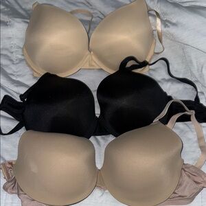 Women's Seamless Bra Set - Black and Tan Lot 34D